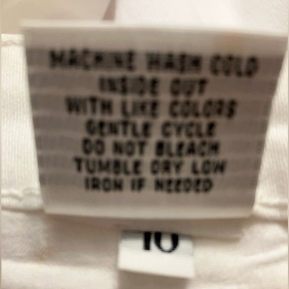 Not Your Daughters Jeans (NYDJ)
Tummy Tuck Denim Jeans - Picture 6 of 6